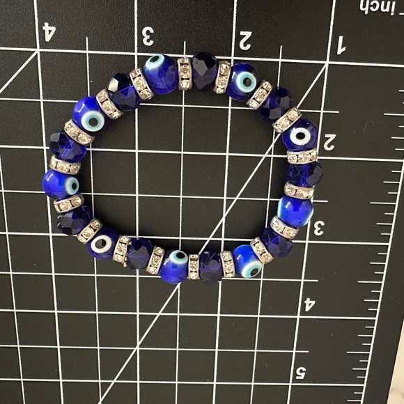 Blue glass beaded stretch bracelet eye design rhinestone spacers silver tone - Picture 5 of 6